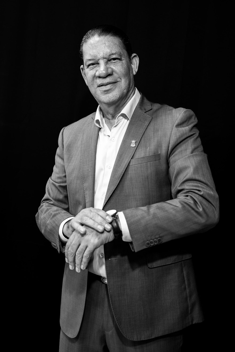 Retrato em preto e branco de Mário Lúcio